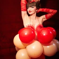 Mara de Nudée. Photo by Mattia Baldi for Paris Burlesque Show. Restaurant Mistinguett (Paris)