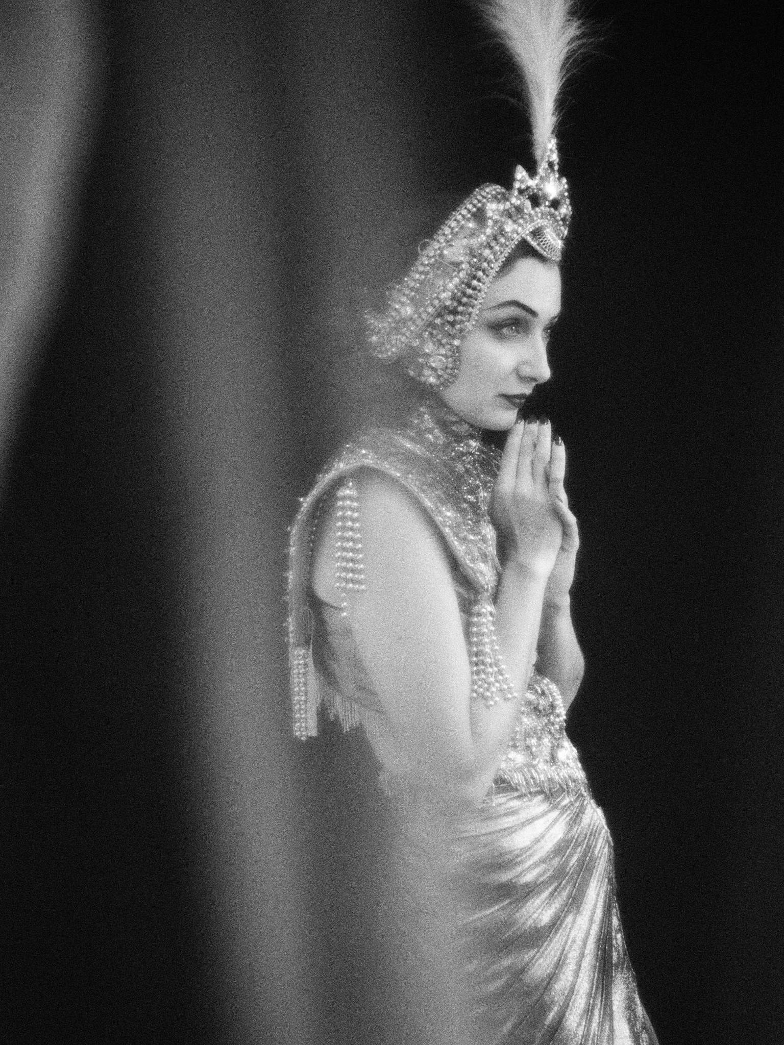 Mara de Nudée - Mata Hari Photo: Armelle Gouyet